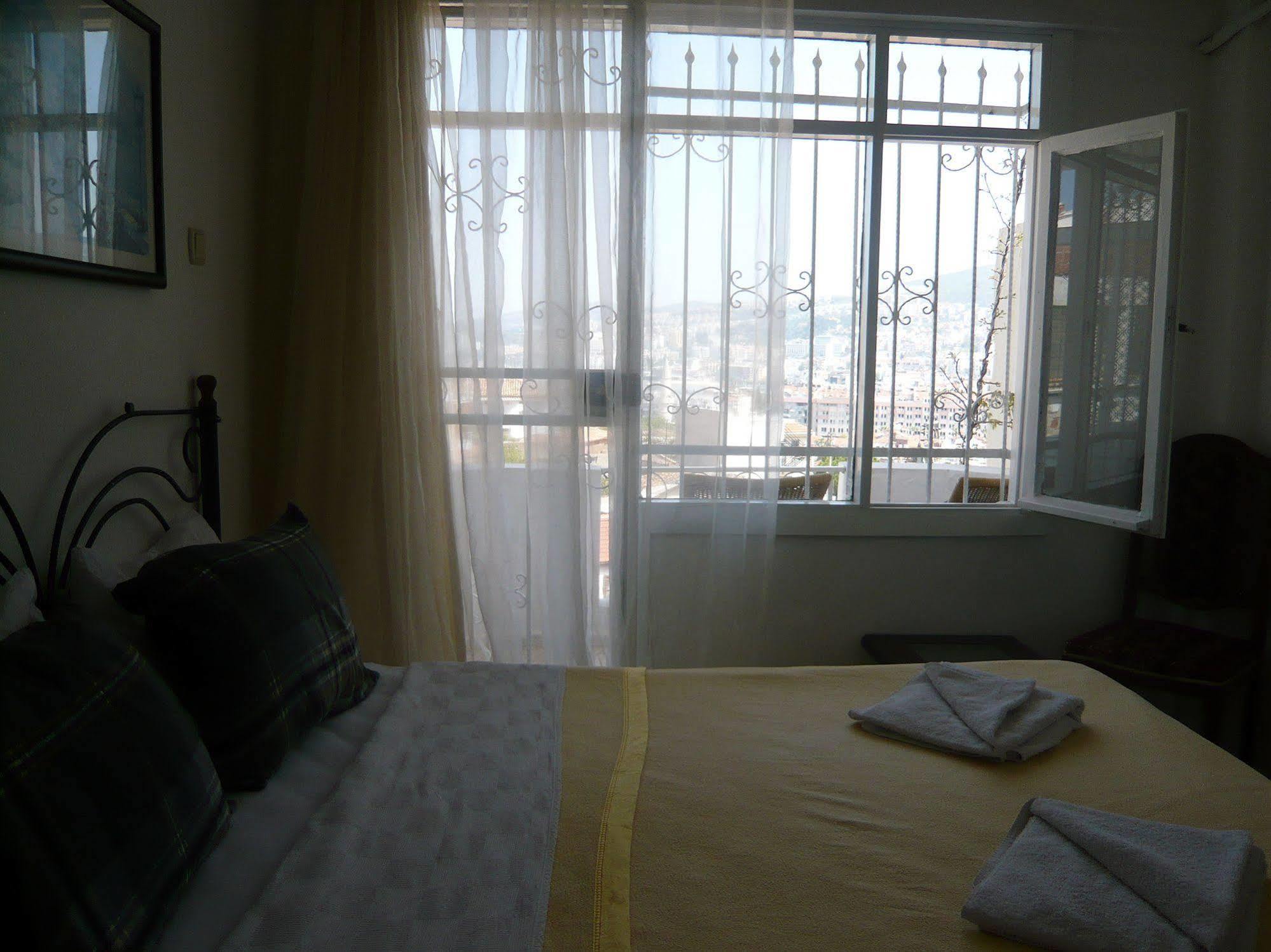 Anzac Golden Bed Pension Kusadası Exterior foto