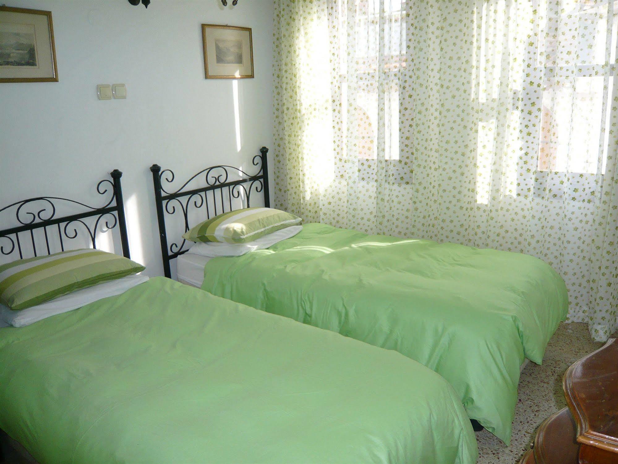 Anzac Golden Bed Pension Kusadası Exterior foto